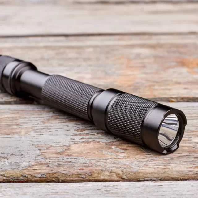 https://slidellarmysurplus.com/wp-content/uploads/2024/03/Flash-Light-640x640.webp